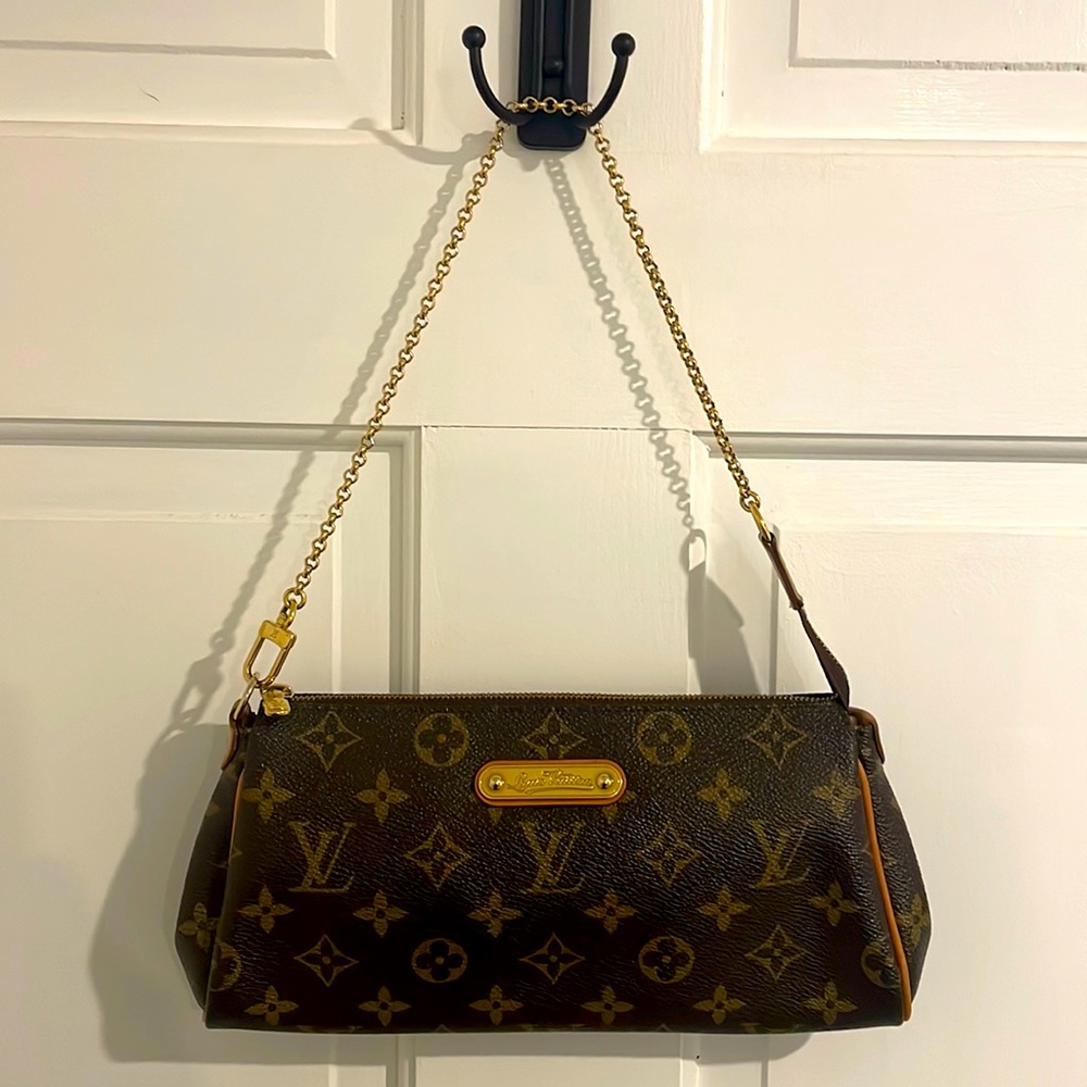 Louis Vuitton Monogram Eva Clutch